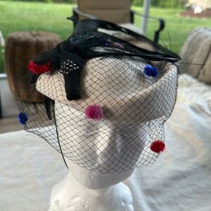 Juan ELL Vintage Pom Pom Church Hat